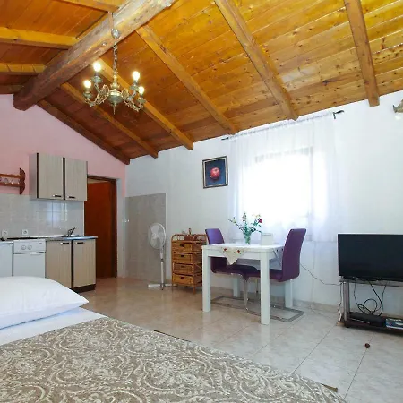 Aldo 1876 Apartment *